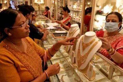 Gold price rises Rs 10 to Rs 72,160, silver slips Rs 100 to Rs 89,900